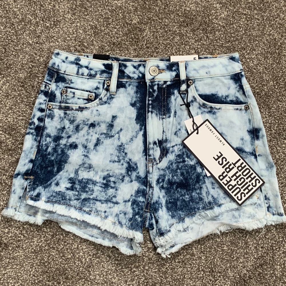Super Acid Wash High Rise Short
